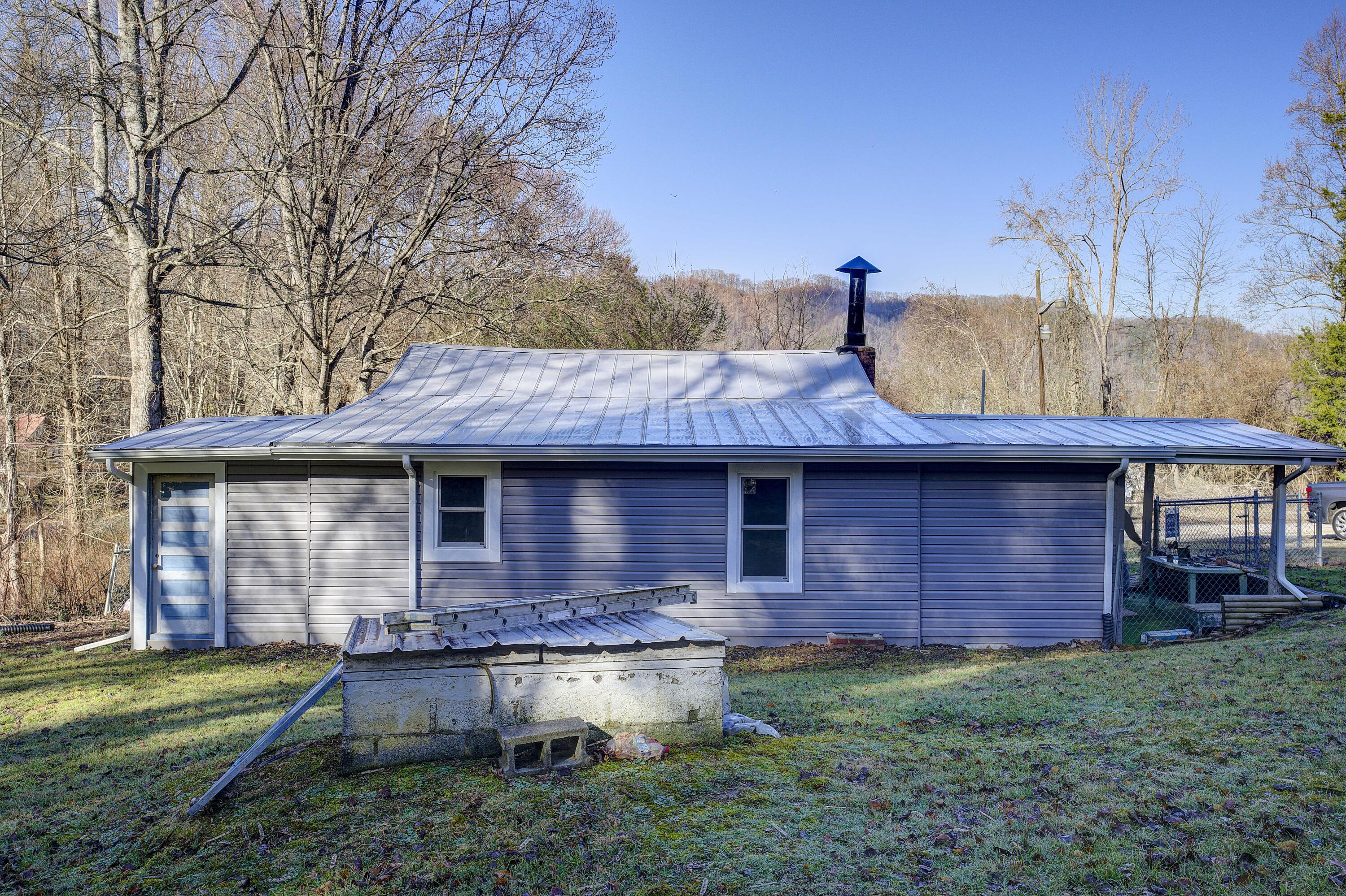 105 Bailey Woods Road Erwin, TN 37650 - Photo 23 of 27 Bailey-24