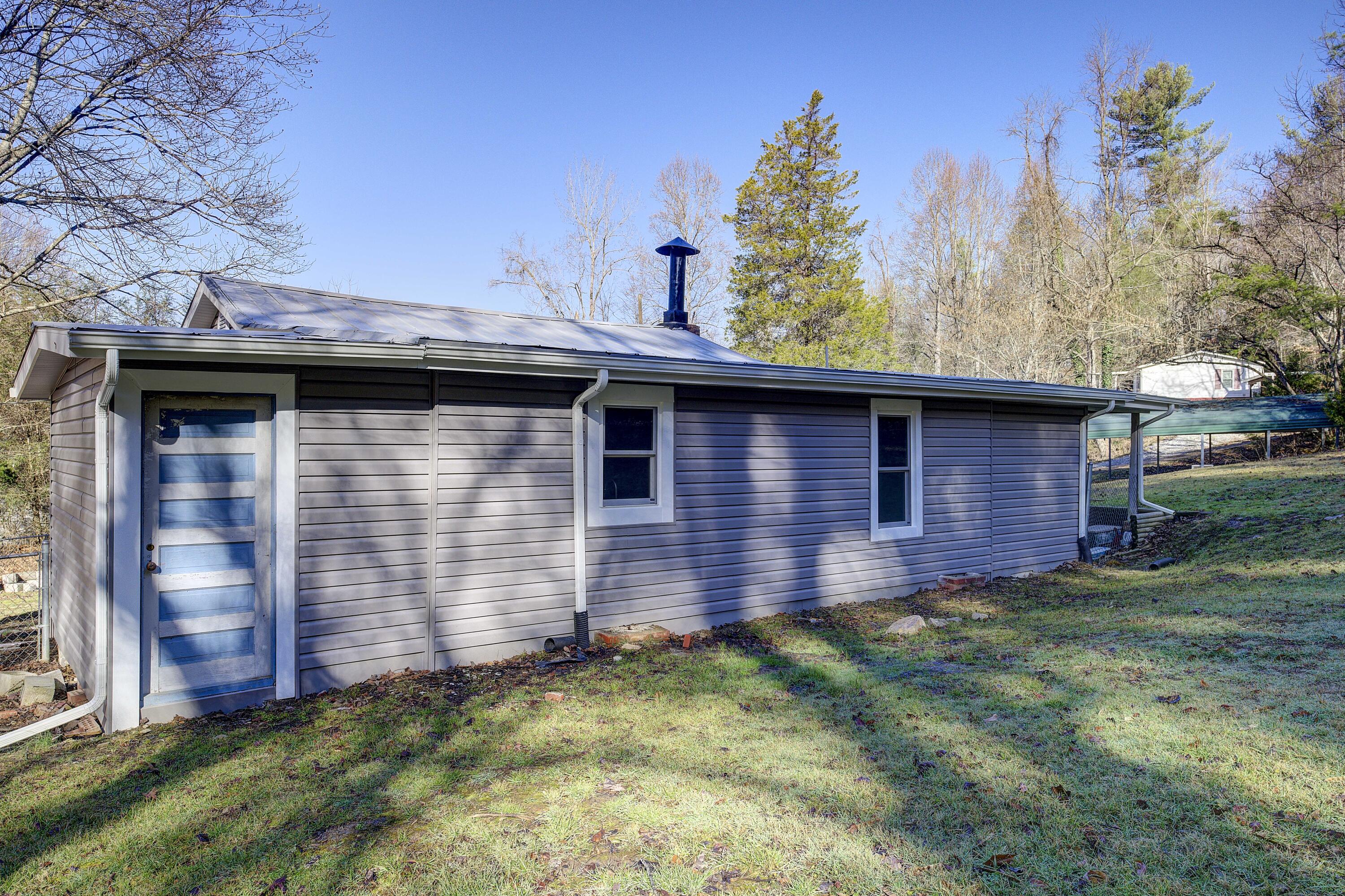 105 Bailey Woods Road Erwin, TN 37650 - Photo 24 of 27 Bailey-25