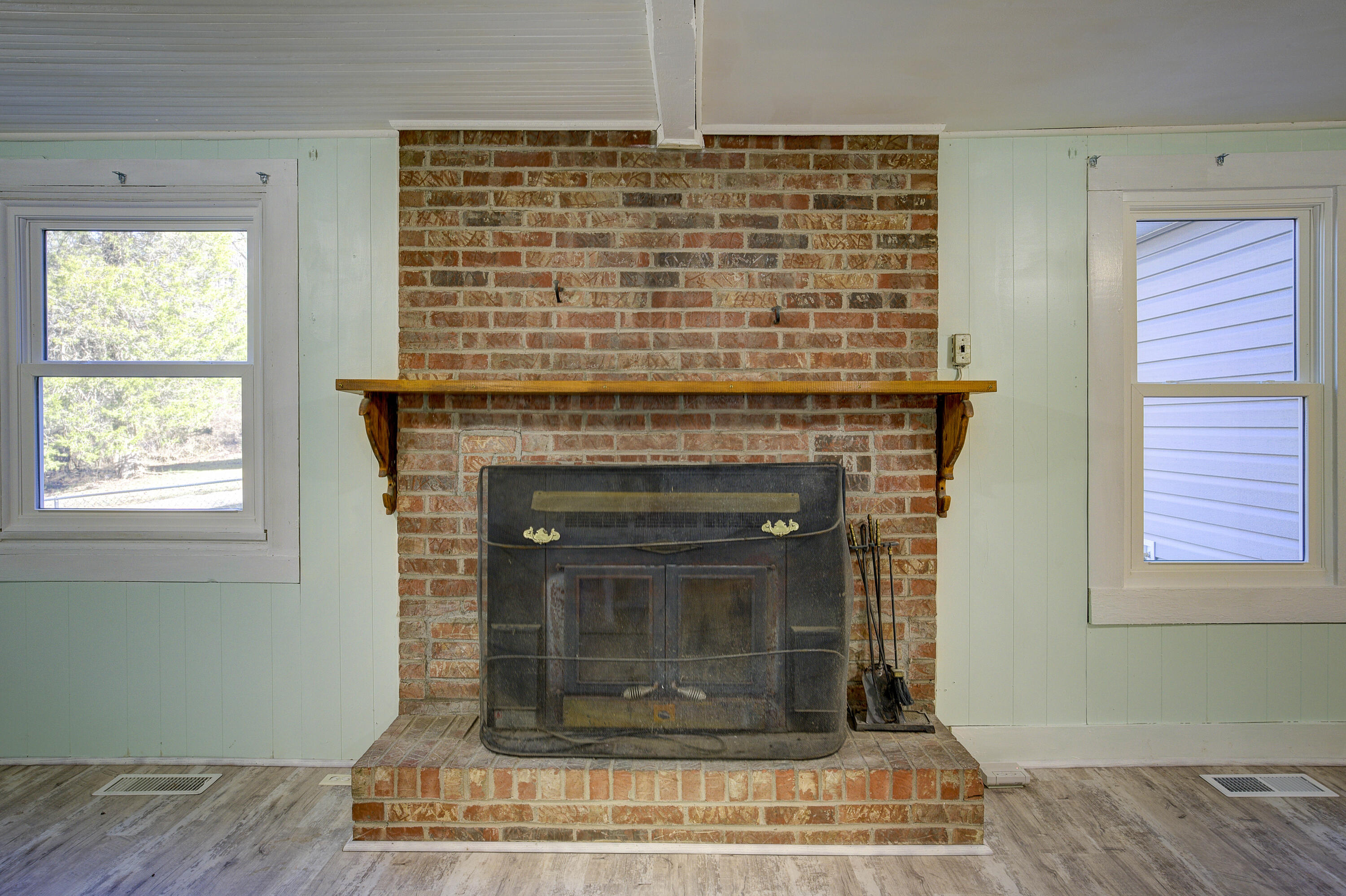 105 Bailey Woods Road Erwin, TN 37650 - Photo 6 of 27 Bailey-2