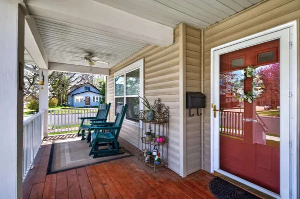 $295,000 | 601 1st Avenue Northwest, Osseo, MN 55369