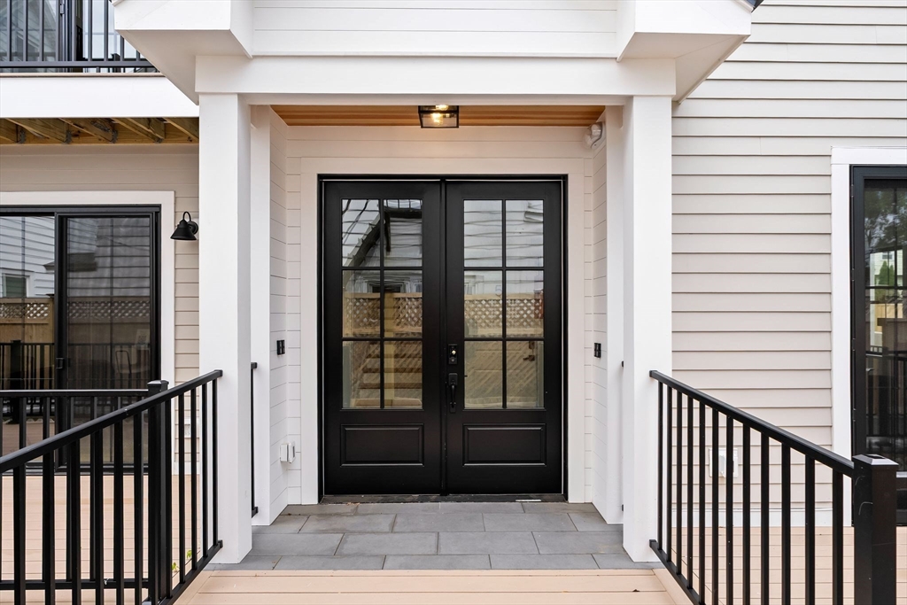27 Shepard Street, Unit 5 Boston, MA 02135 - Photo 3 of 33
