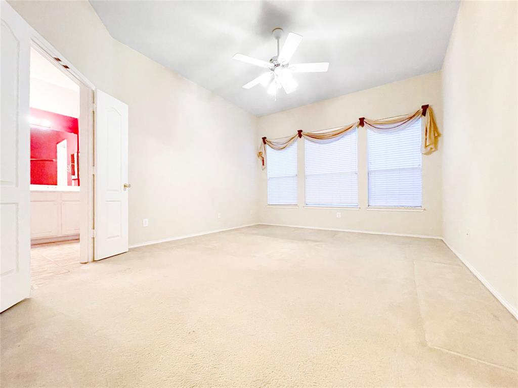 2712 Hereford Road Denton, TX 76210 - Photo 21 of 36