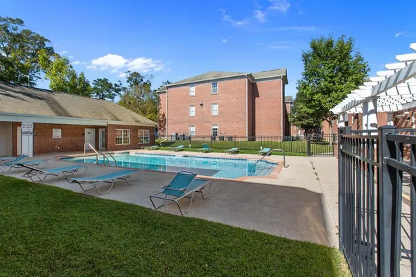 $98,900 | 3000 South Adams Street, Unit 213, Tallahassee, FL 32301
