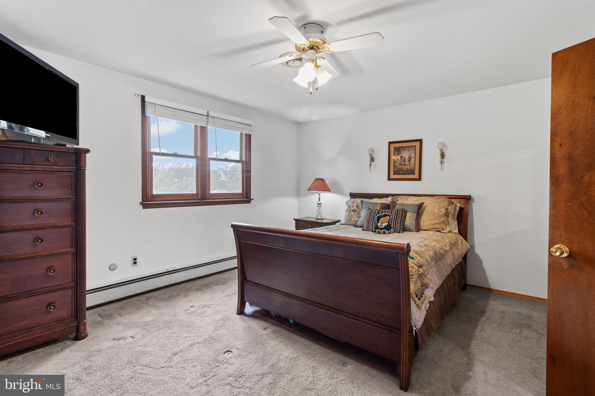 1081 Lavera Road Warminster, PA 18974 - Photo 22 of 40 Master Bedroom