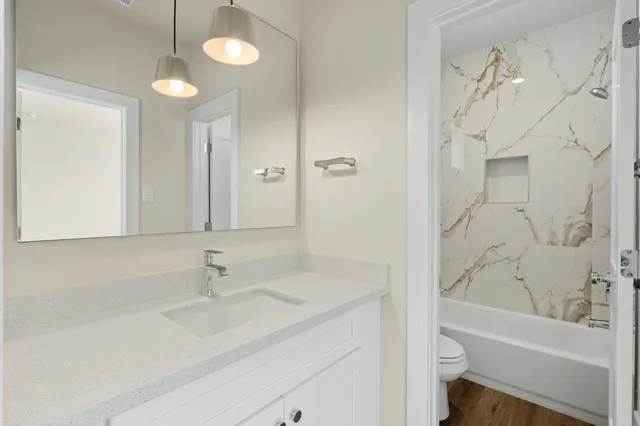 $2,500 | 5626 Bertellis Lane, Houston, TX 77091