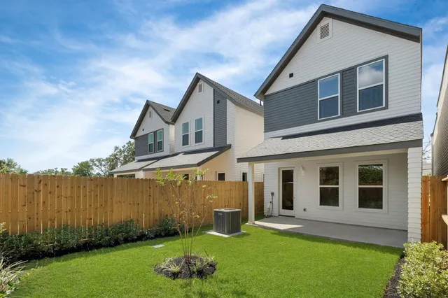 $2,500 | 5626 Bertellis Lane, Houston, TX 77091