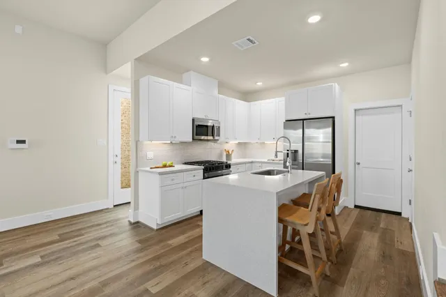 $2,500 | 5626 Bertellis Lane, Houston, TX 77091