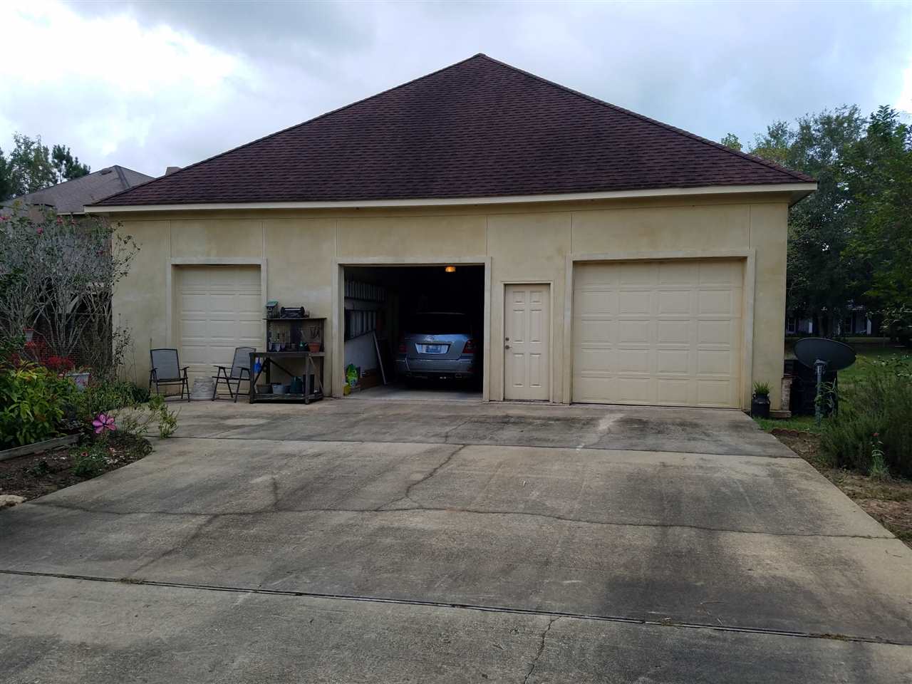 120 Savannah Square Fairhope, AL 36532 - Photo 36 of 36 Attached Garage
