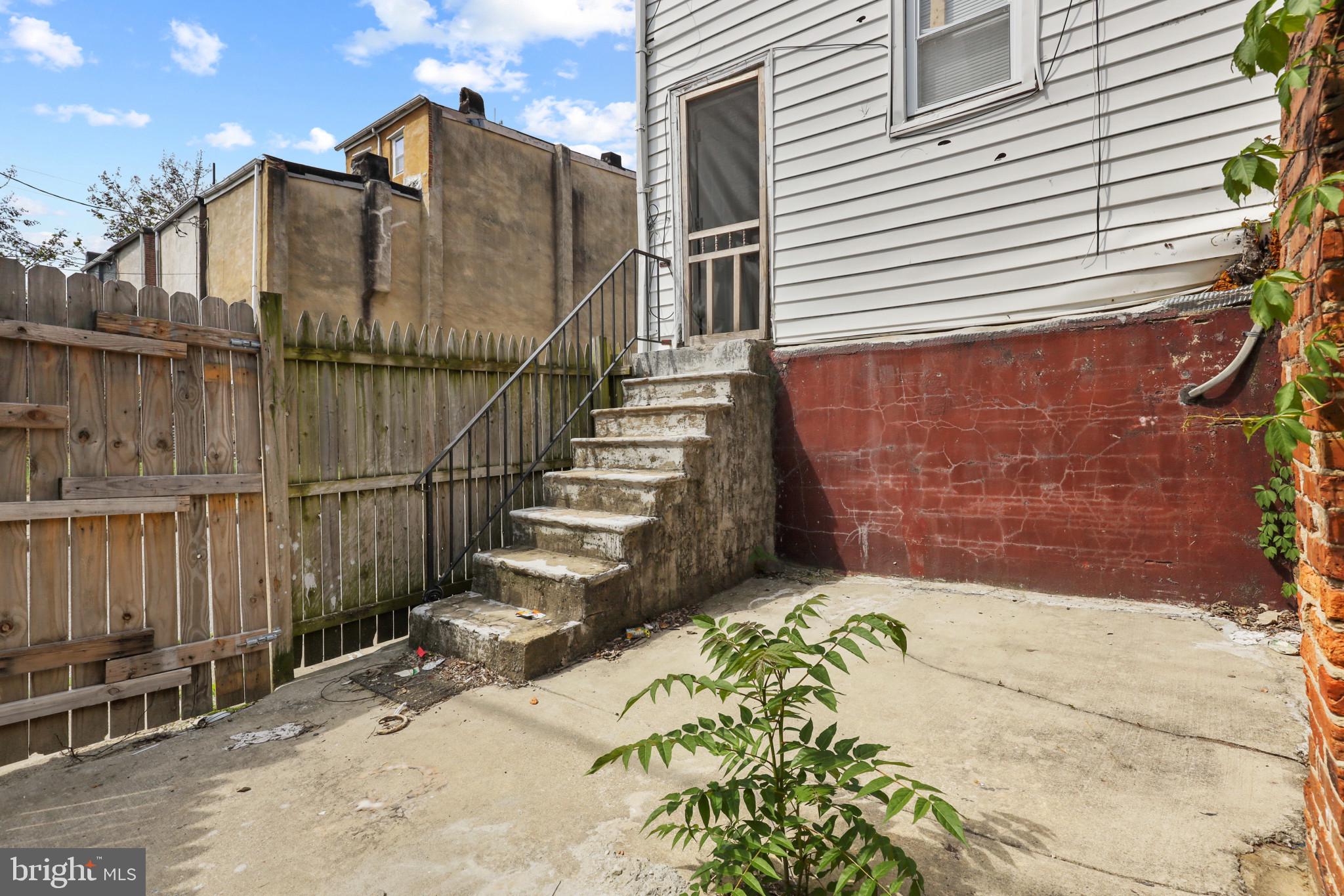2011 North Pulaski Street Baltimore, MD 21217 - Photo 42 of 43