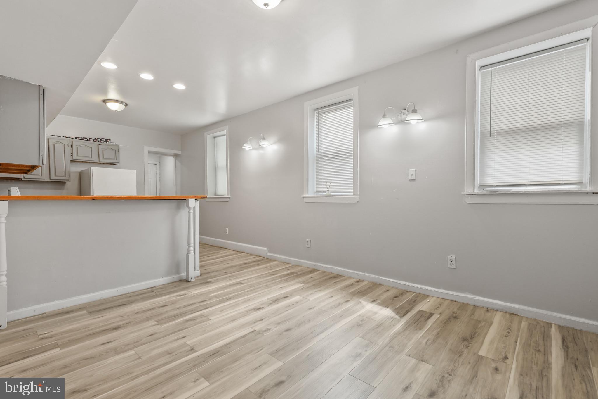 2011 North Pulaski Street Baltimore, MD 21217 - Photo 10 of 43