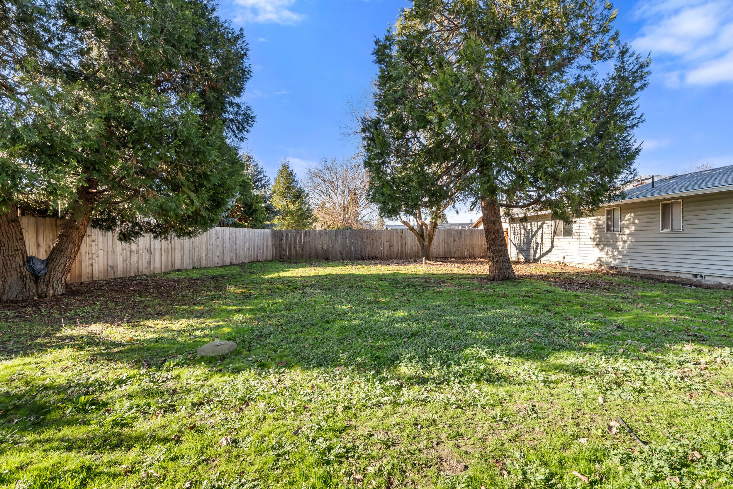 2021 Taylor Road Central Point, OR 97502 - Photo 26 of 27 24_2021-taylor-rd (jenna barnes)-23