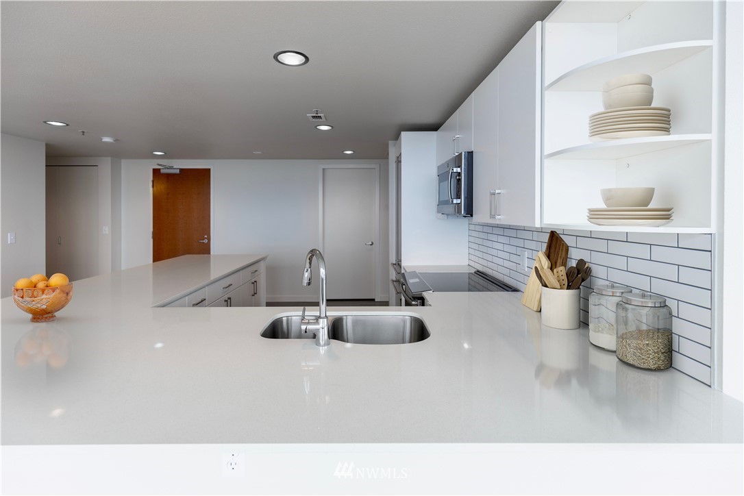 1221 1st Avenue, Unit 25D Seattle, WA 98101 - Photo 5 of 23