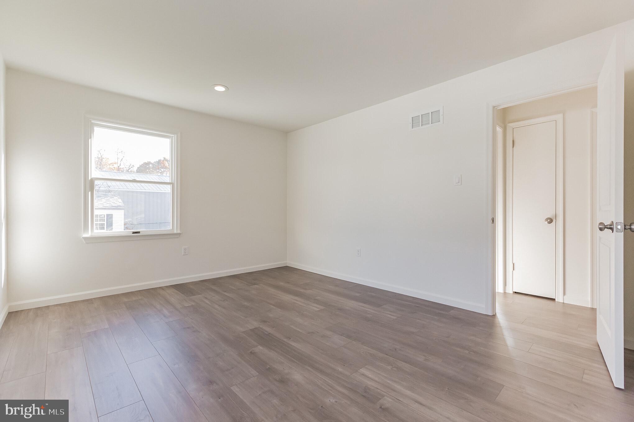 1131 3rd Avenue Croydon, PA 19021 - Photo 6 of 13 Gallery Image 6