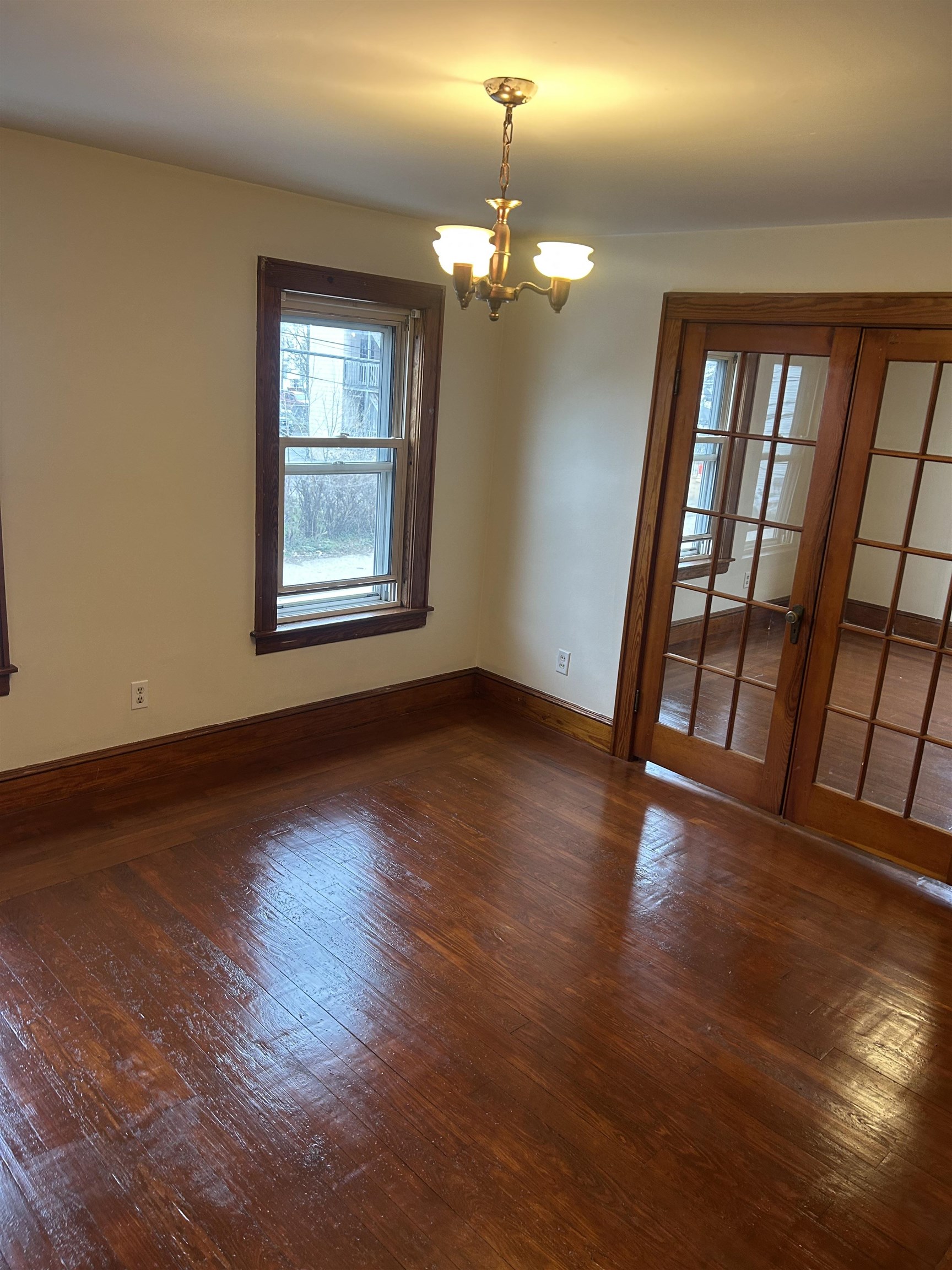 162 Beech Street Manchester, NH 03103 - Photo 2 of 11