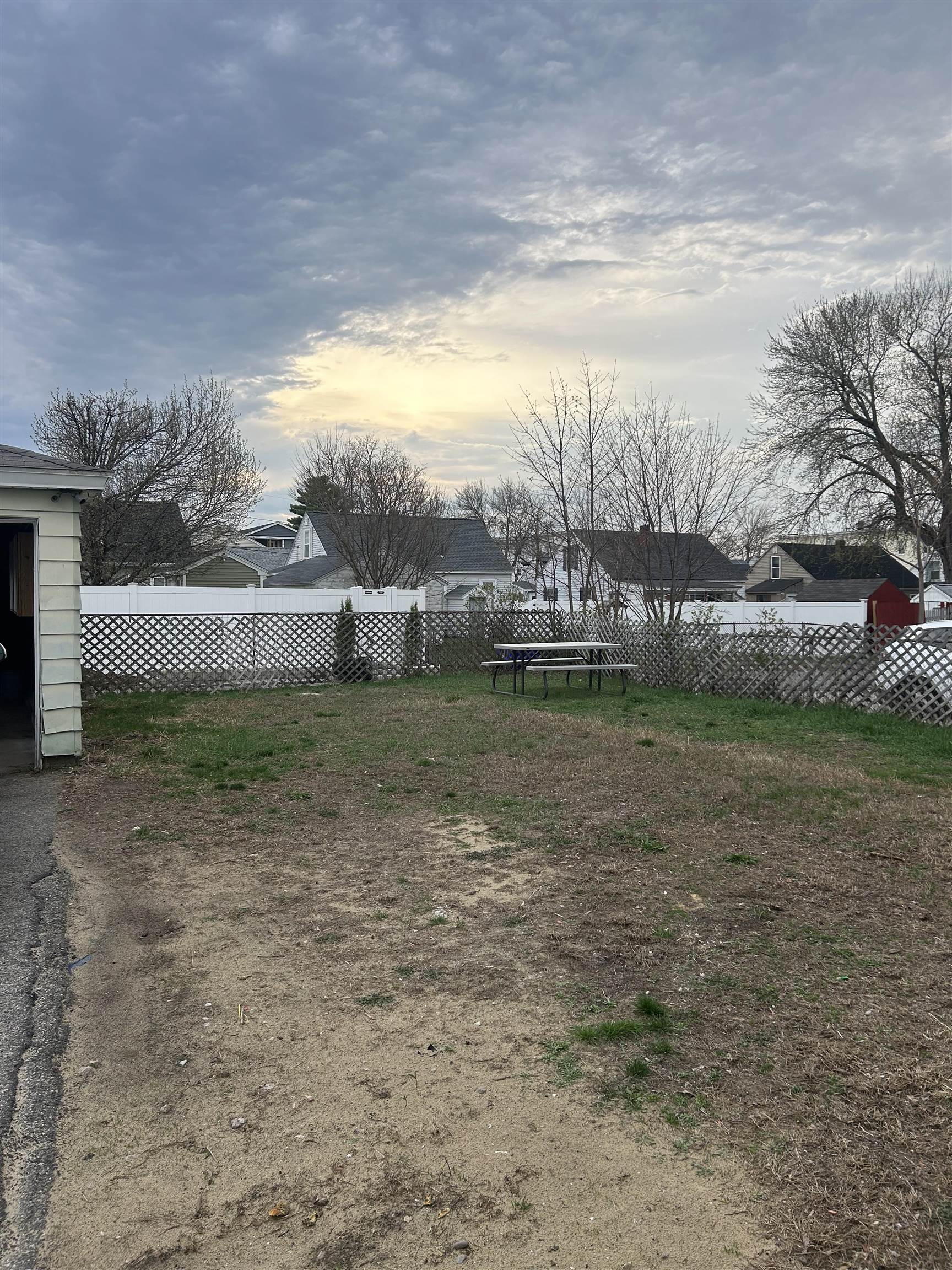 162 Beech Street Manchester, NH 03103 - Photo 10 of 11