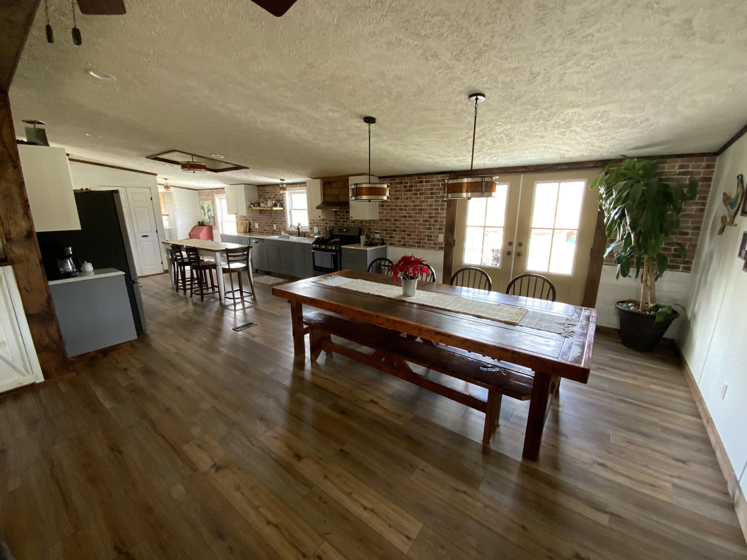 4146 North Dearing Road Parma, MI 49269 - Photo 4 of 25 IMG_0606
