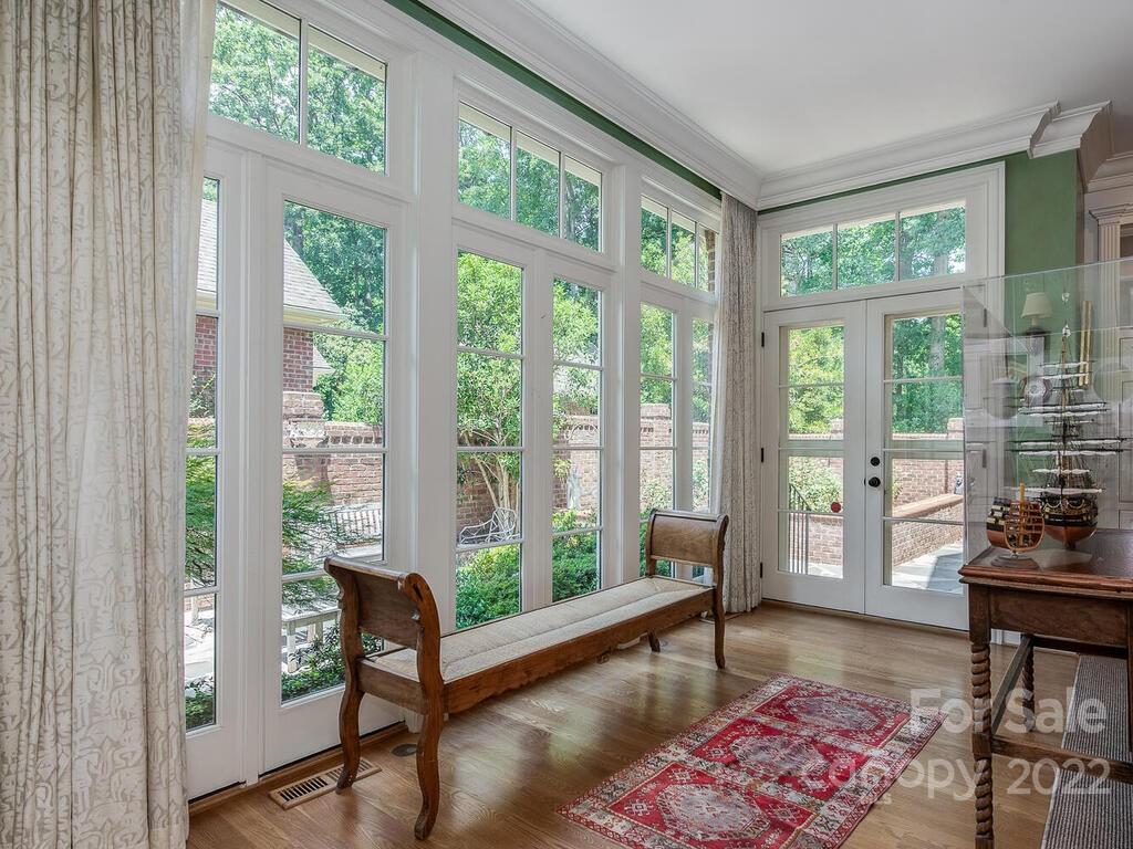1145 Bolling Road Charlotte, NC 28207 - Photo 23 of 44 Gallery Image 23