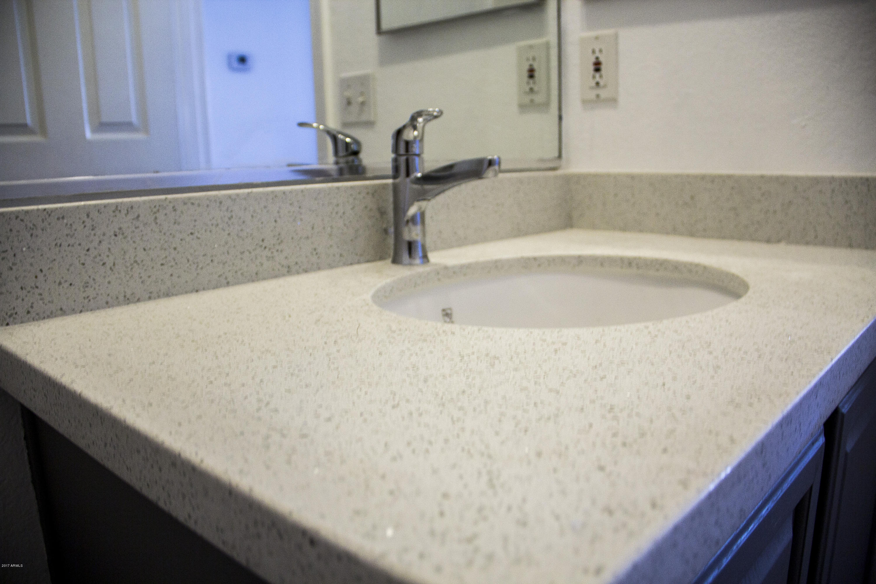 8145 West Hatcher Road Peoria, AZ 85345 - Photo 17 of 24 IMG_1260