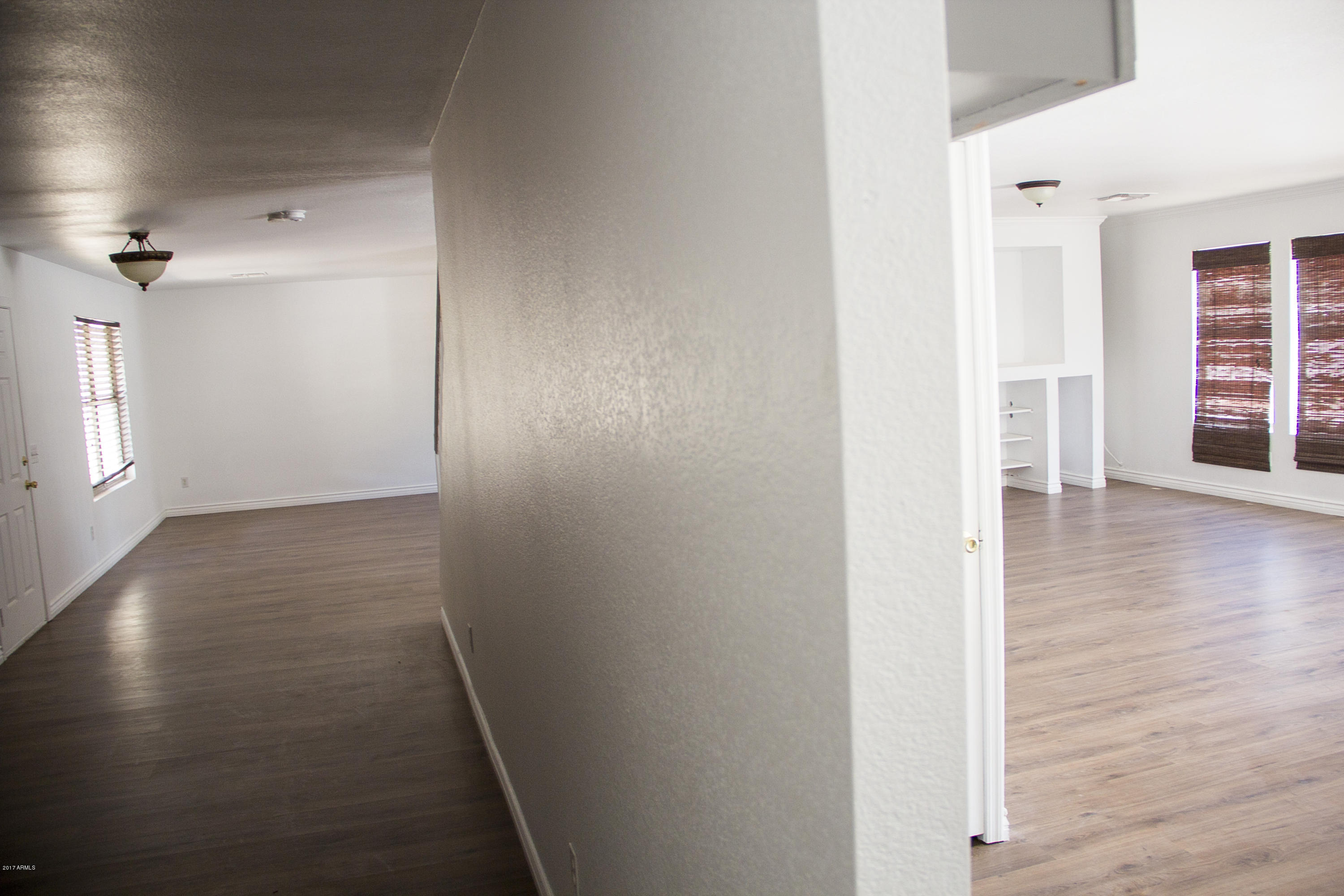 8145 West Hatcher Road Peoria, AZ 85345 - Photo 8 of 24 IMG_1319