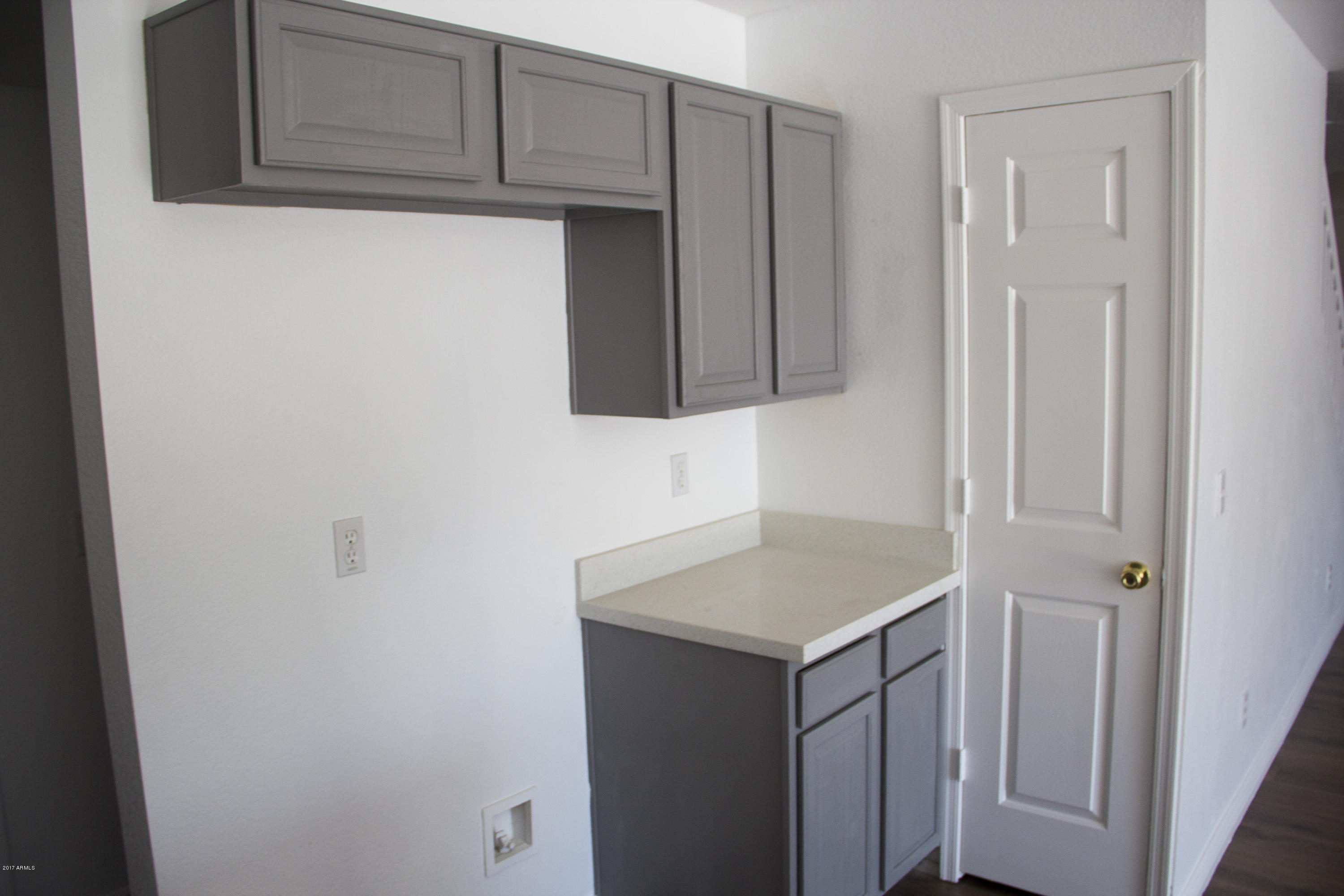 8145 West Hatcher Road Peoria, AZ 85345 - Photo 10 of 24 IMG_1311