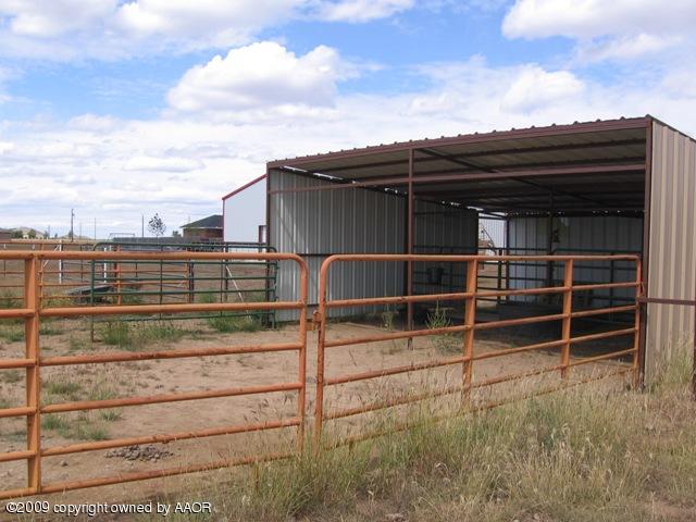 19975 Prairie Wind Road Amarillo, TX 79124 - Photo 4 of 19 Barn 1