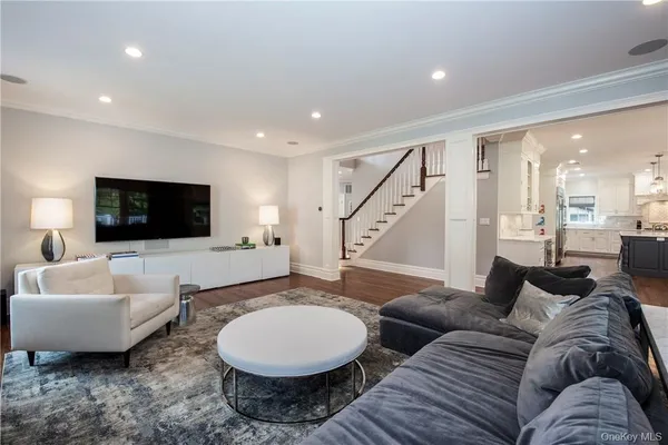 $3,499,000 | 5 Trails End, Rye, NY 10580