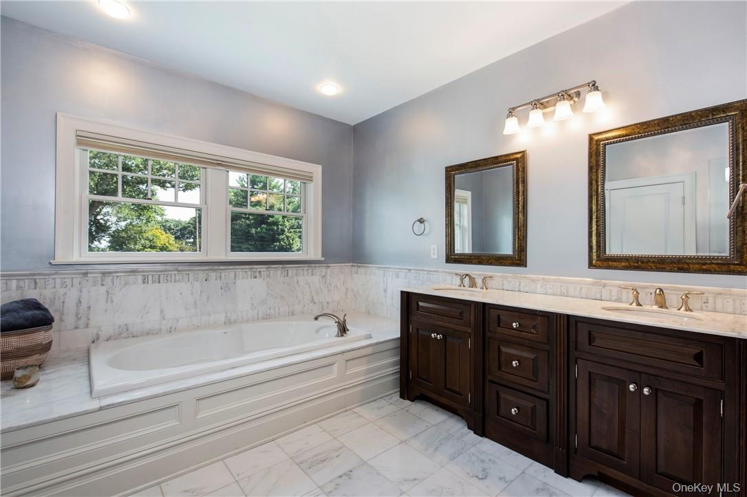 5 Trails End Rye, NY 10580 - Photo 18 of 37