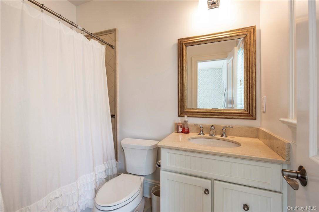 5 Trails End Rye, NY 10580 - Photo 22 of 37