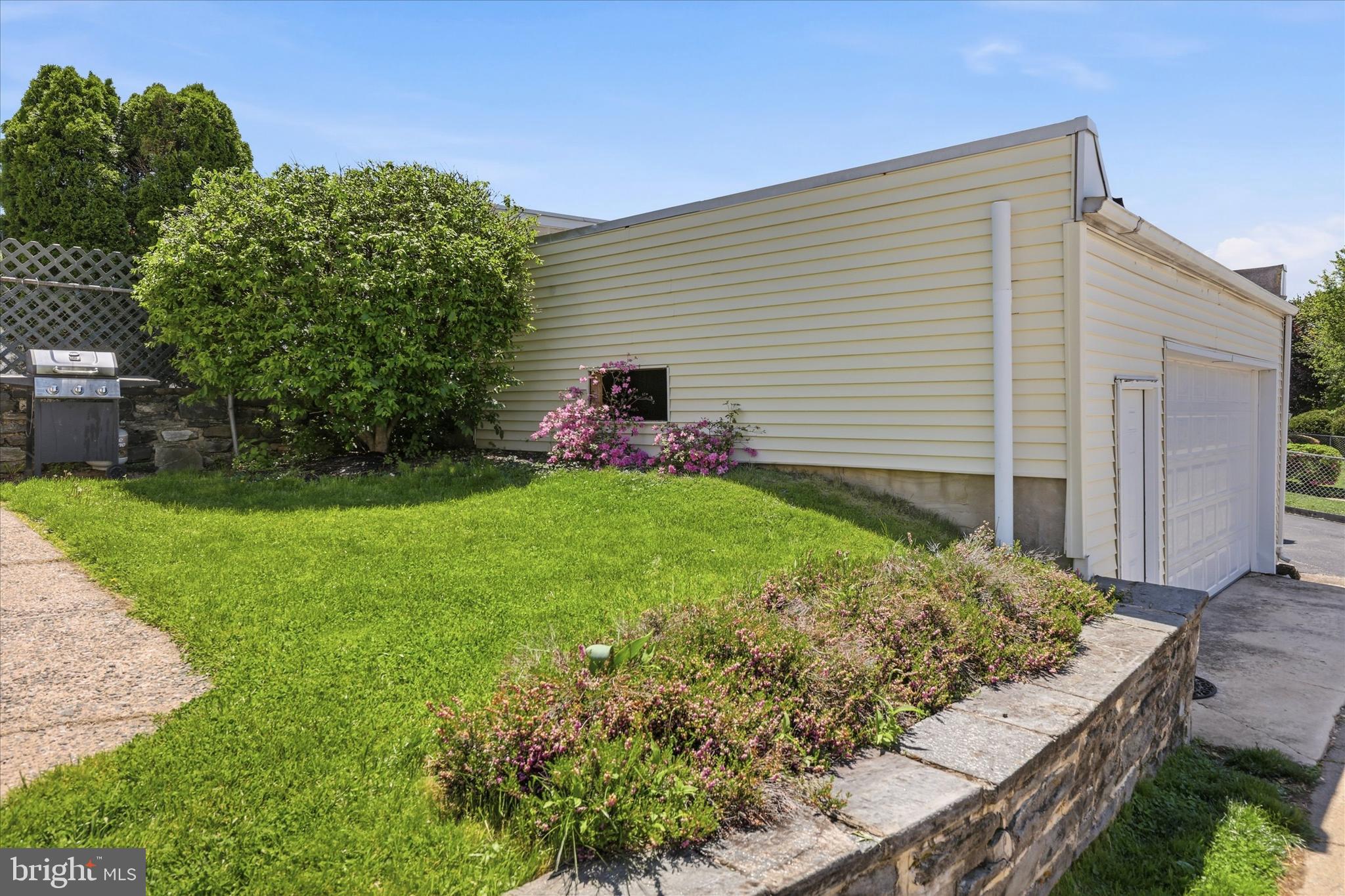 2438 East County Line Road Ardmore, PA 19003 - Photo 31 of 36
