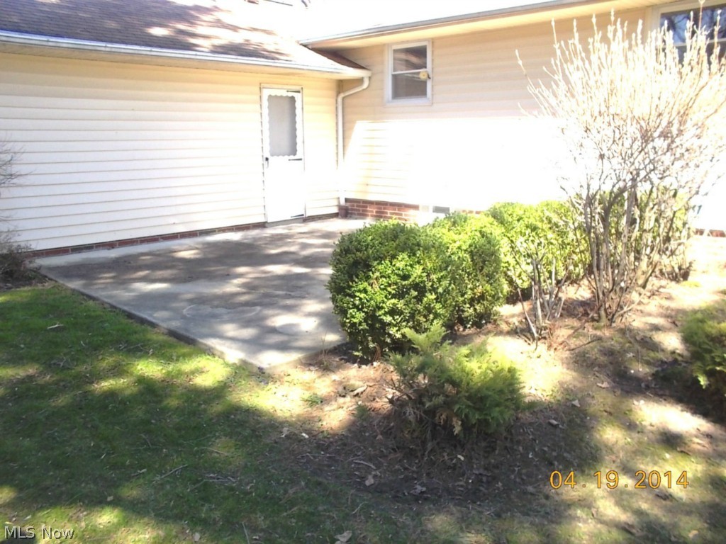 783 Edgewood Road Cleveland, OH 44143 - Photo 19 of 22 Wonderful patio off the back of the house offers some privacy in an already wonderful back yard!
