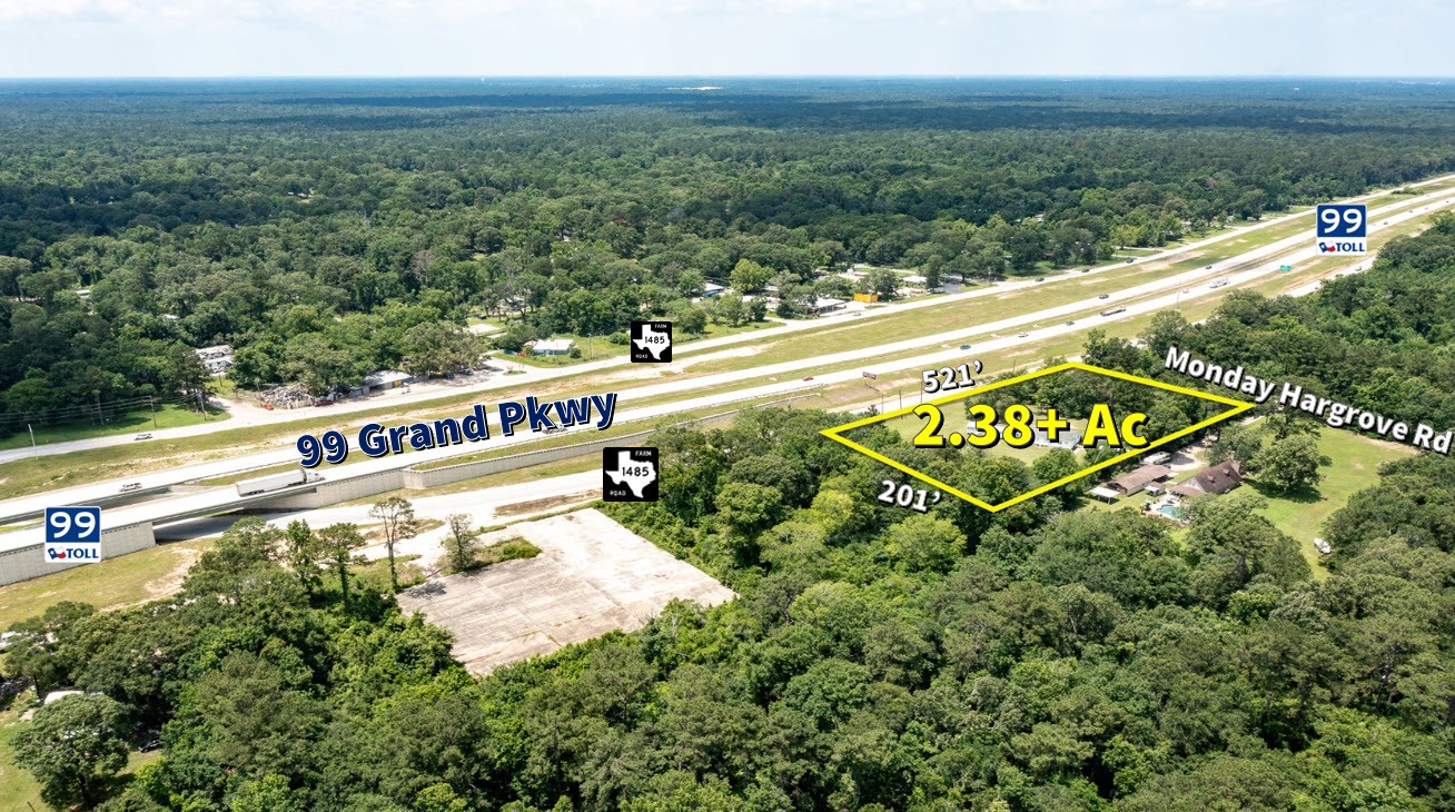 27965 Farm To Market 1485 New Caney, TX 77357 - Photo 4 of 10 a view of a back yard with an outdoor space