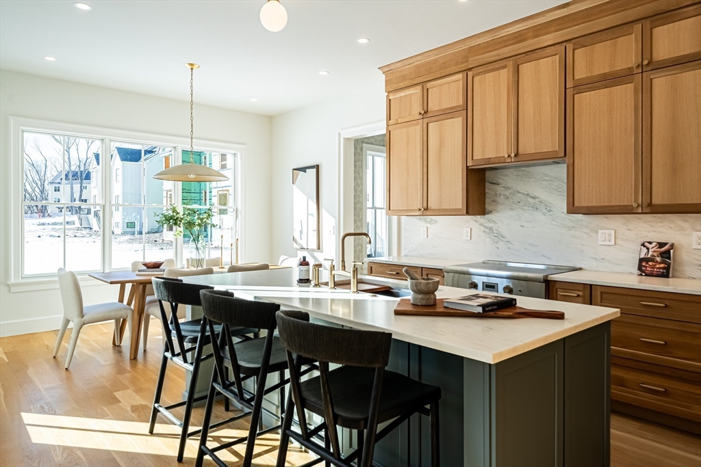 10 Common Court Lexington, MA 02421 - Photo 10 of 42 Gallery Image 10