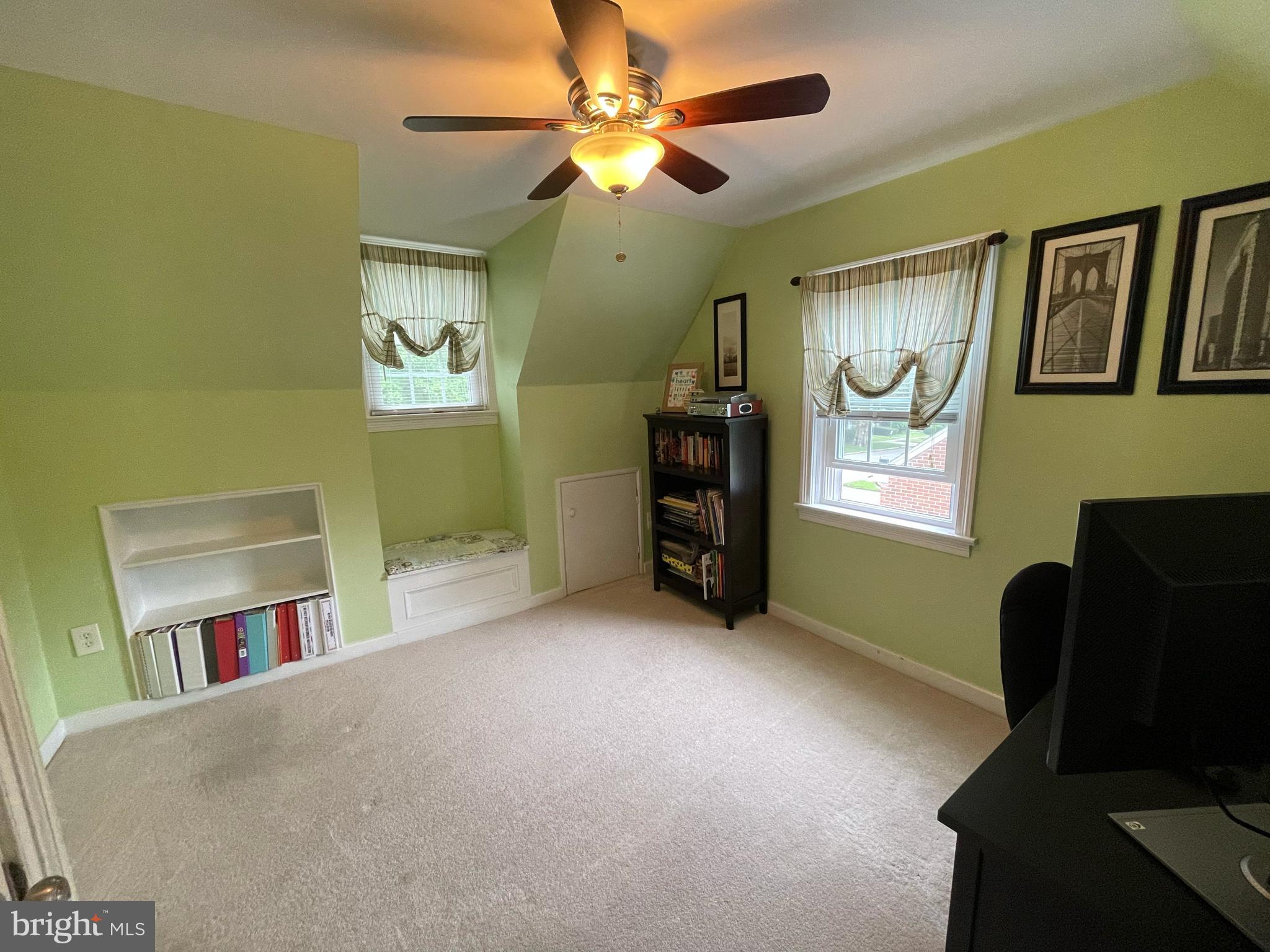 121 Lyndhurst Road York, PA 17402 - Photo 34 of 35 Gallery Image 34