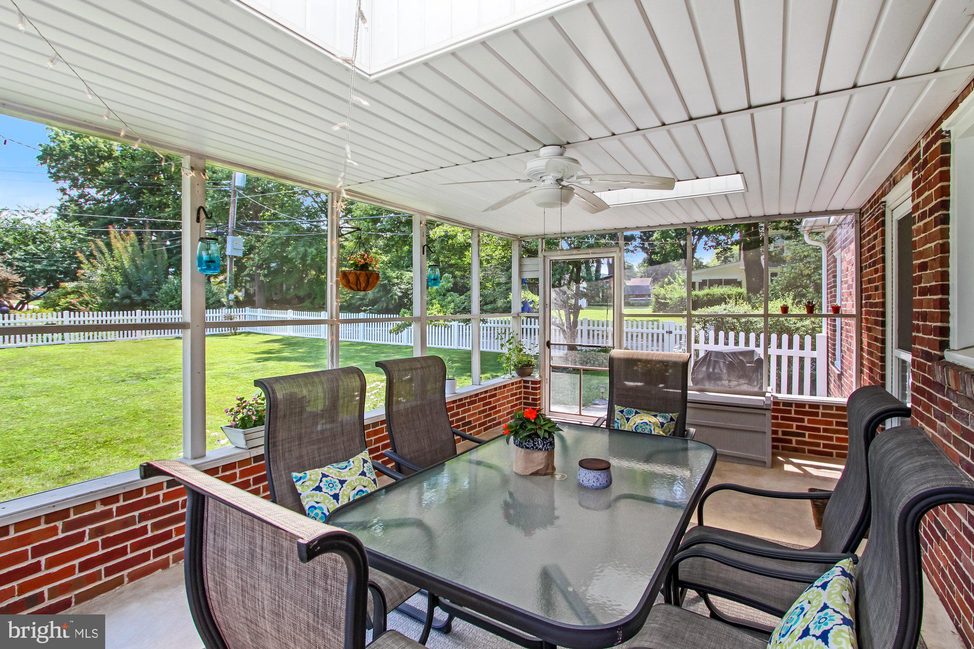 121 Lyndhurst Road York, PA 17402 - Photo 5 of 35 Gallery Image 5