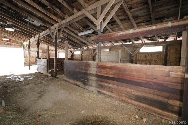 2705 East Newark Road Lapeer, MI 48446 - Photo 22 of 31 IMG_4349.jpg