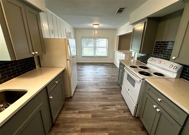 $1,575 | 318 Melton Street, Magnolia, TX 77354