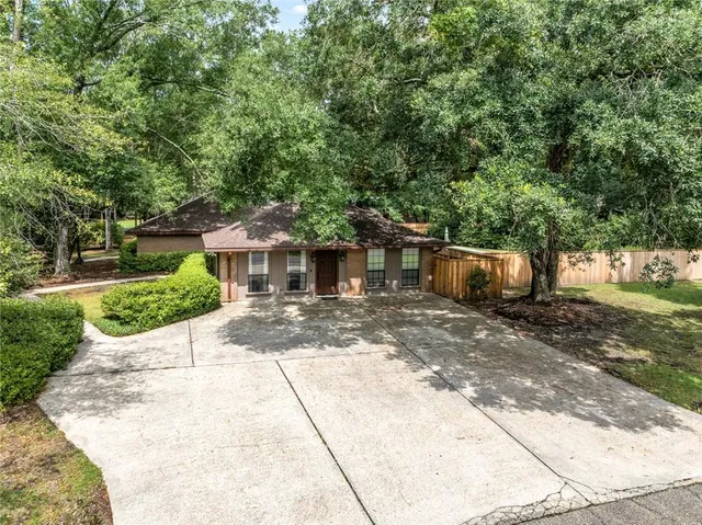 $599,000 | 599 Dove Park Road, Covington, LA 70433