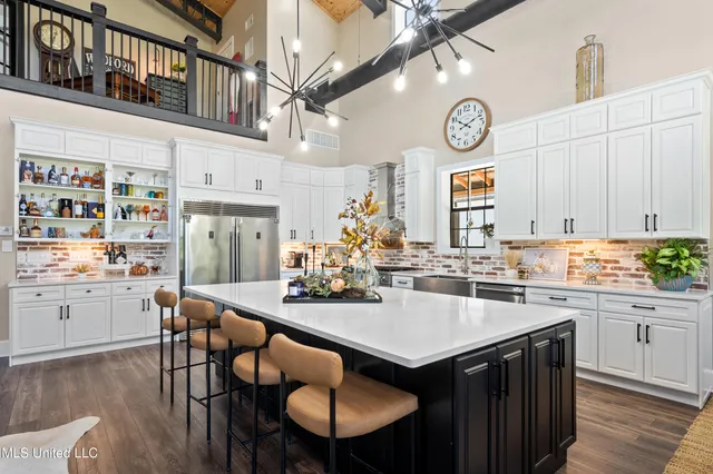 $945,000 | 47 Fulmer Road, Como, MS 38619