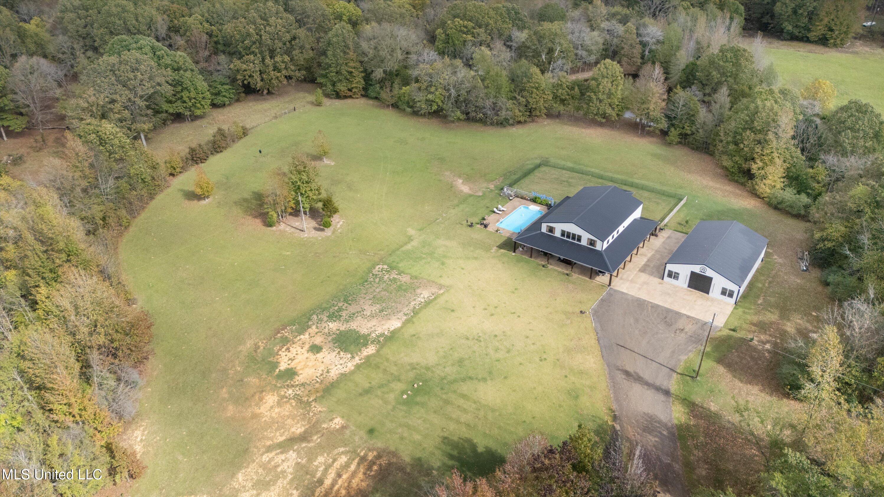 47 Fulmer Road Como, MS 38619 - Photo 56 of 61 52-DJI_20241104122323_0021_D