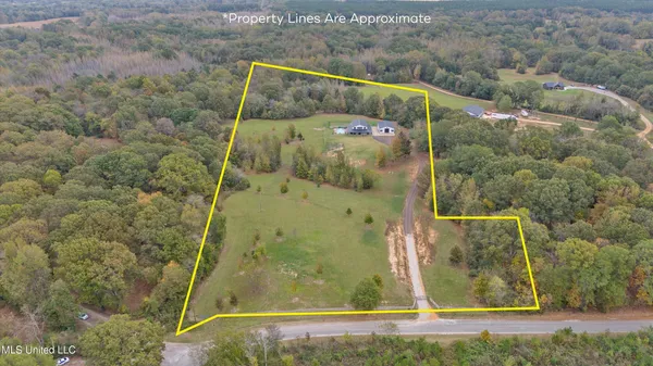 $944,900 | 47 Fulmer Road, Como, MS 38619