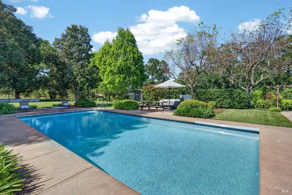 $3,750,000 | 1541 Chablis Road, Healdsburg, CA 95448