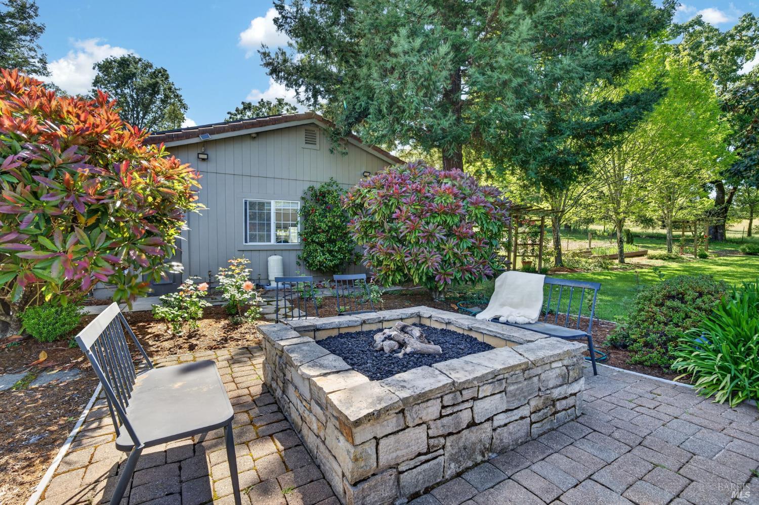 1541 Chablis Road Healdsburg, CA 95448 - Photo 26 of 68