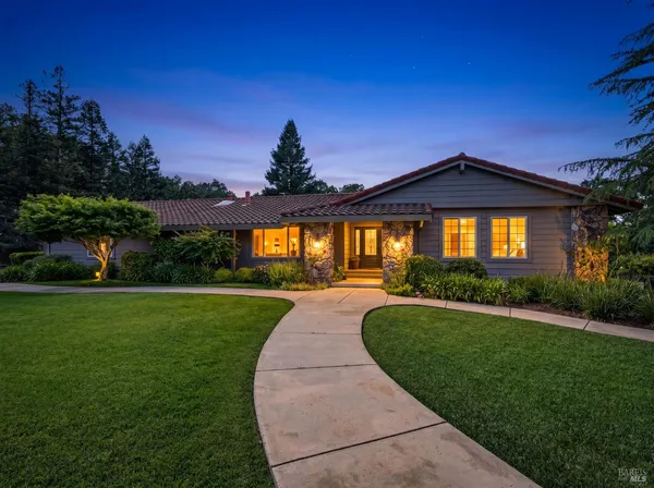 $3,750,000 | 1541 Chablis Road, Healdsburg, CA 95448