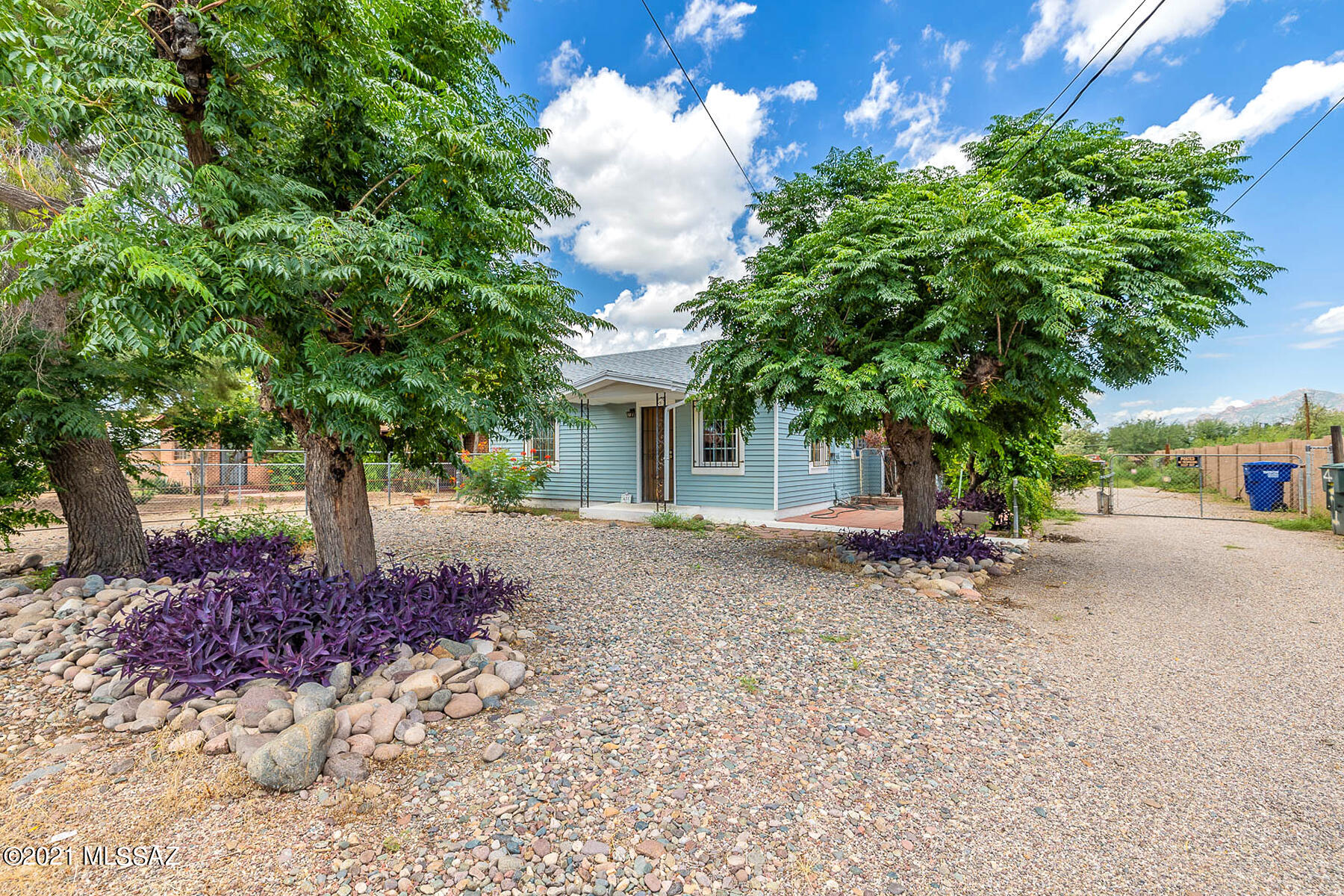431 East Navajo Road Tucson, AZ 85705 - Photo 1 of 31 Gallery Image 1