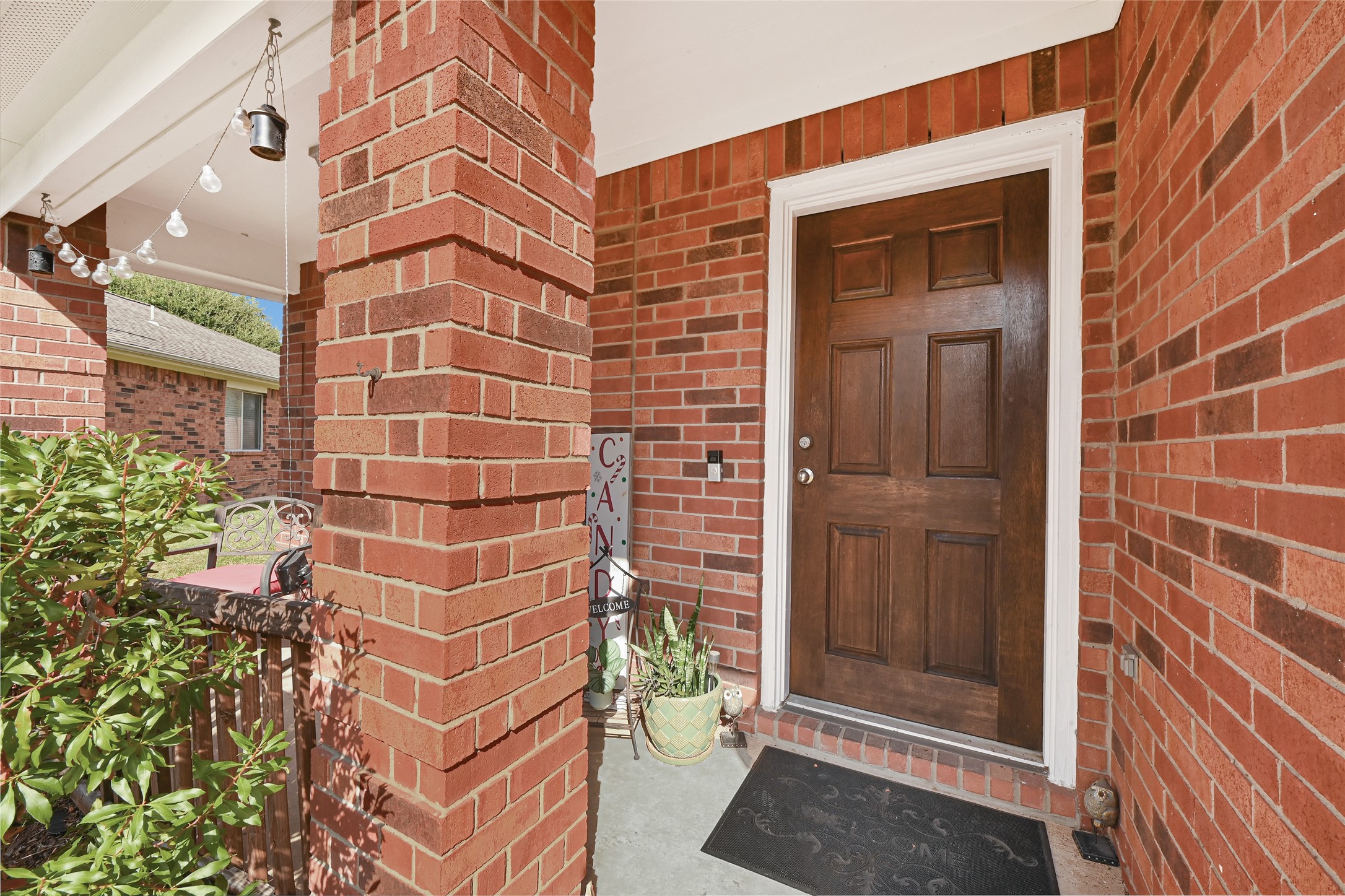 2527 Spring Lily Court Spring, TX 77373 - Photo 3 of 31 a view of a brick wall