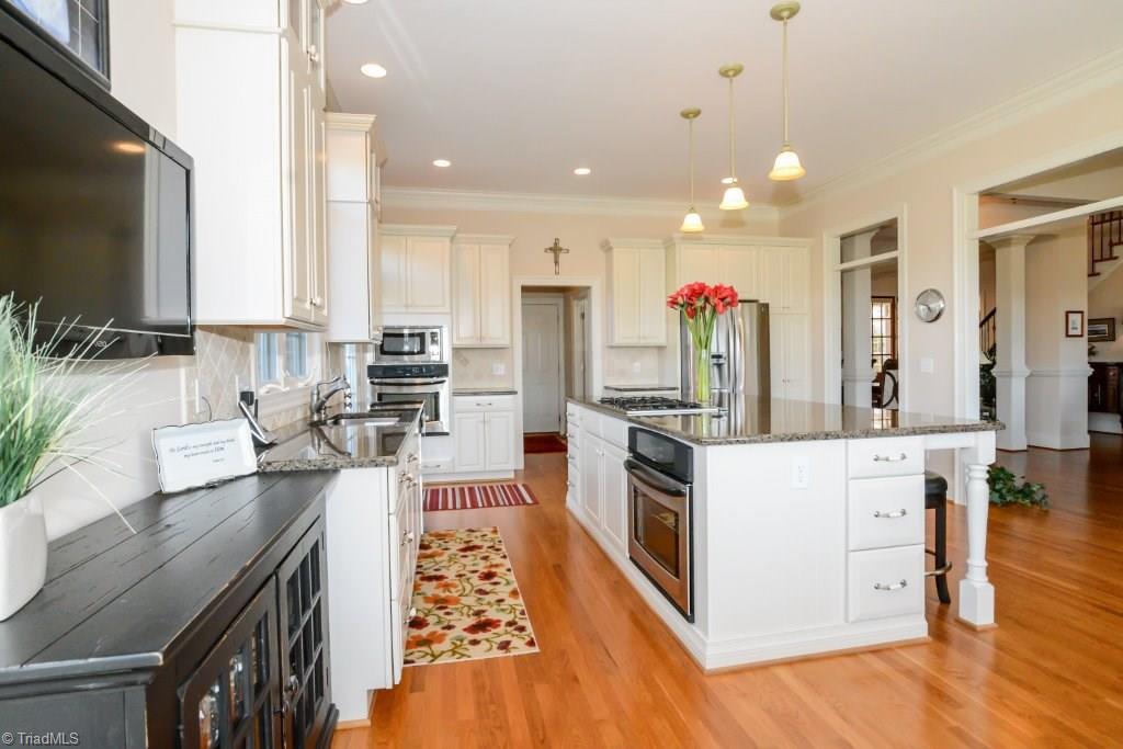 5629 Cape Fox Drive Oak Ridge, NC 27310 - Photo 8 of 29