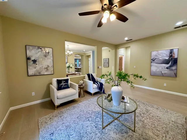 $1,099,000 | 372-372 South Caballo Street, Mountain House, CA 95391