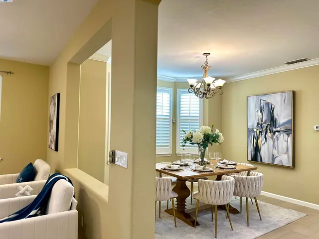 $1,099,000 | 372-372 South Caballo Street, Mountain House, CA 95391