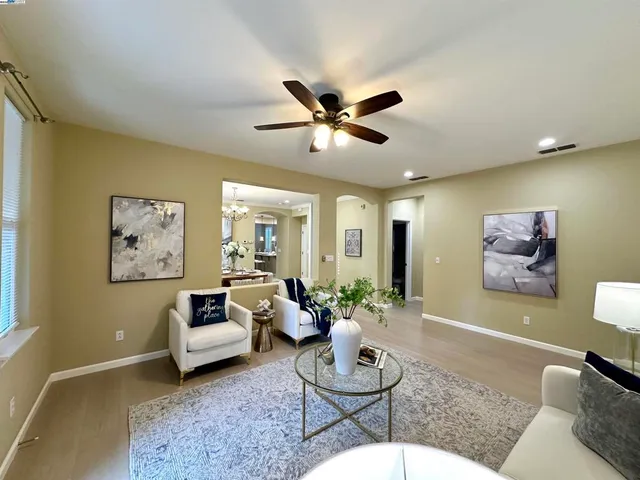 $1,099,000 | 372-372 South Caballo Street, Mountain House, CA 95391