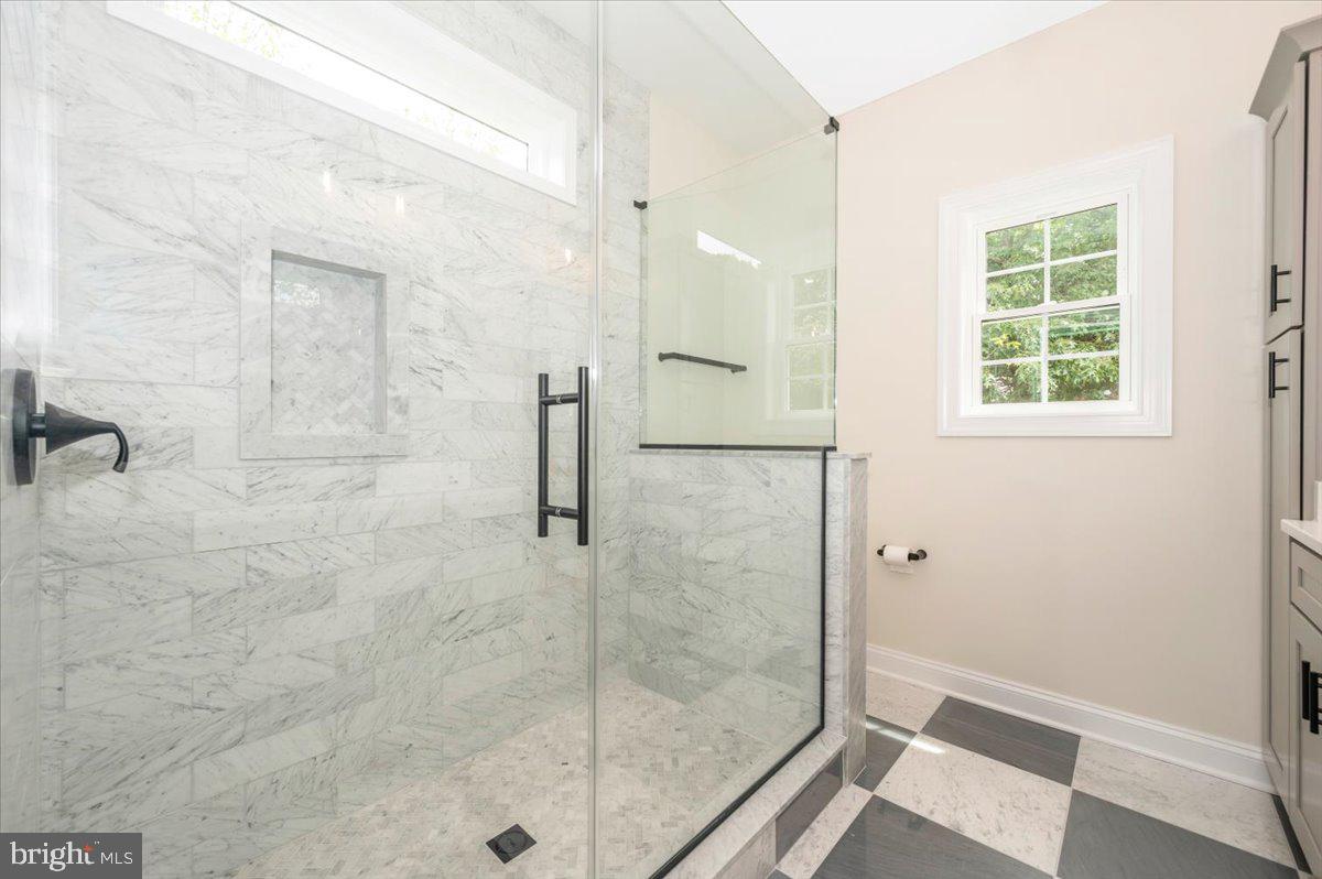 216 Brooks Lane St. Michaels, MD 21663 - Photo 28 of 37 a bathroom with a shower